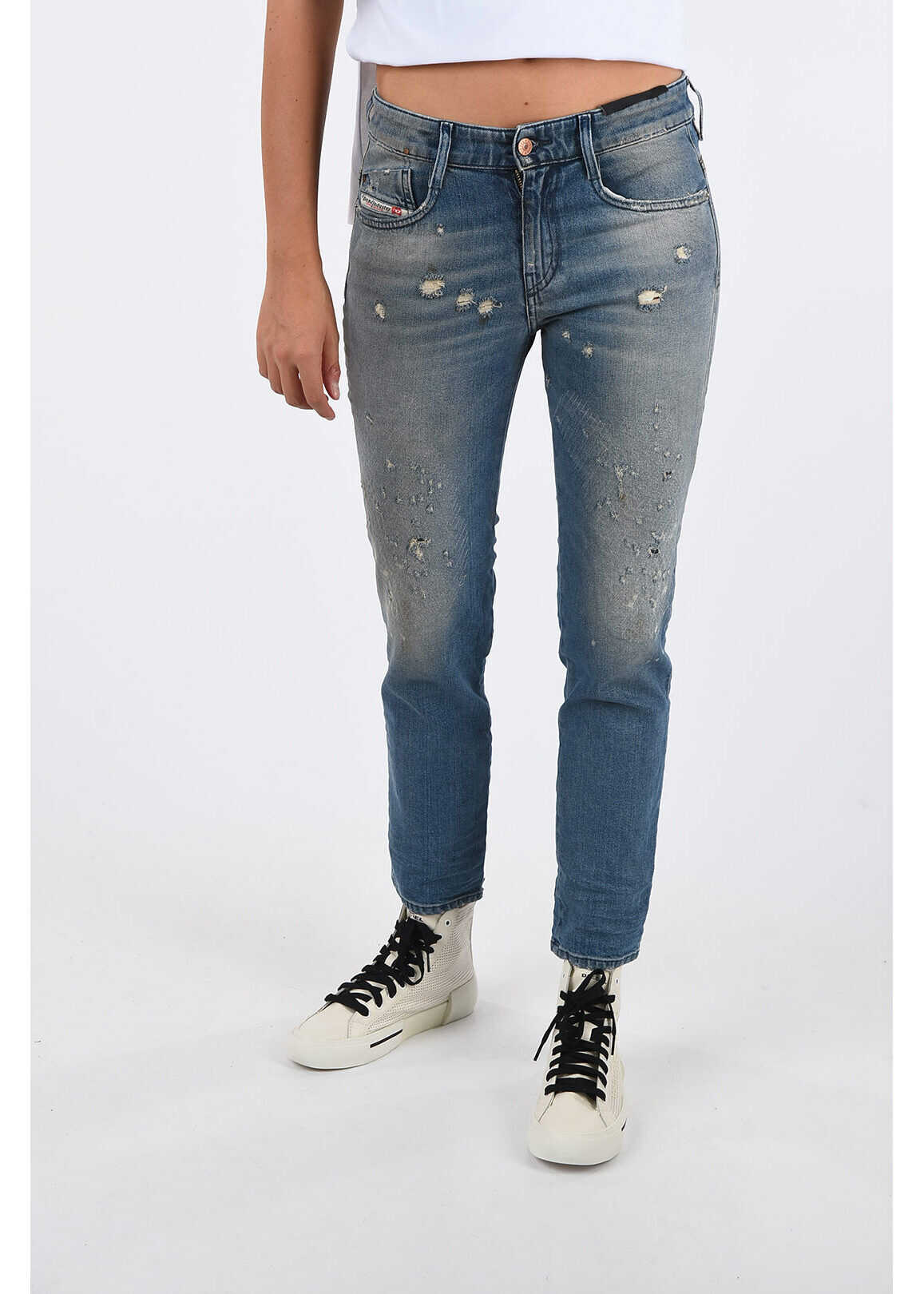 Low-Rise Waist D-RIFTY Distressed Jeans L32